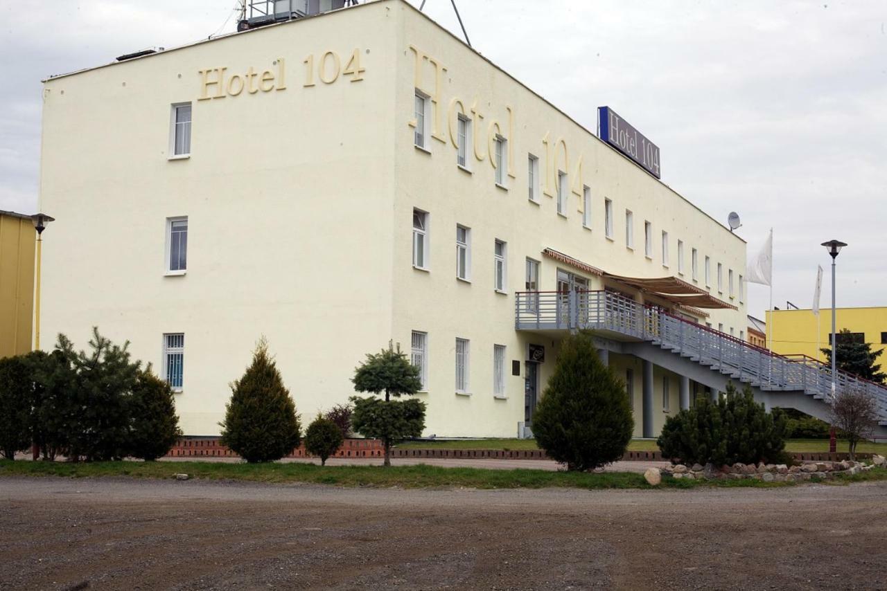Hotel 104 ستارغارت ستاتشينسكي المظهر الخارجي الصورة